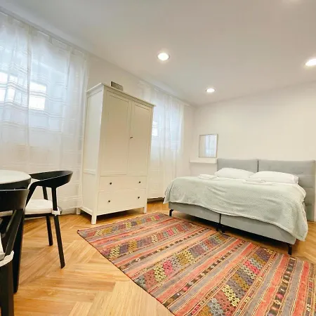 Candy Apartment